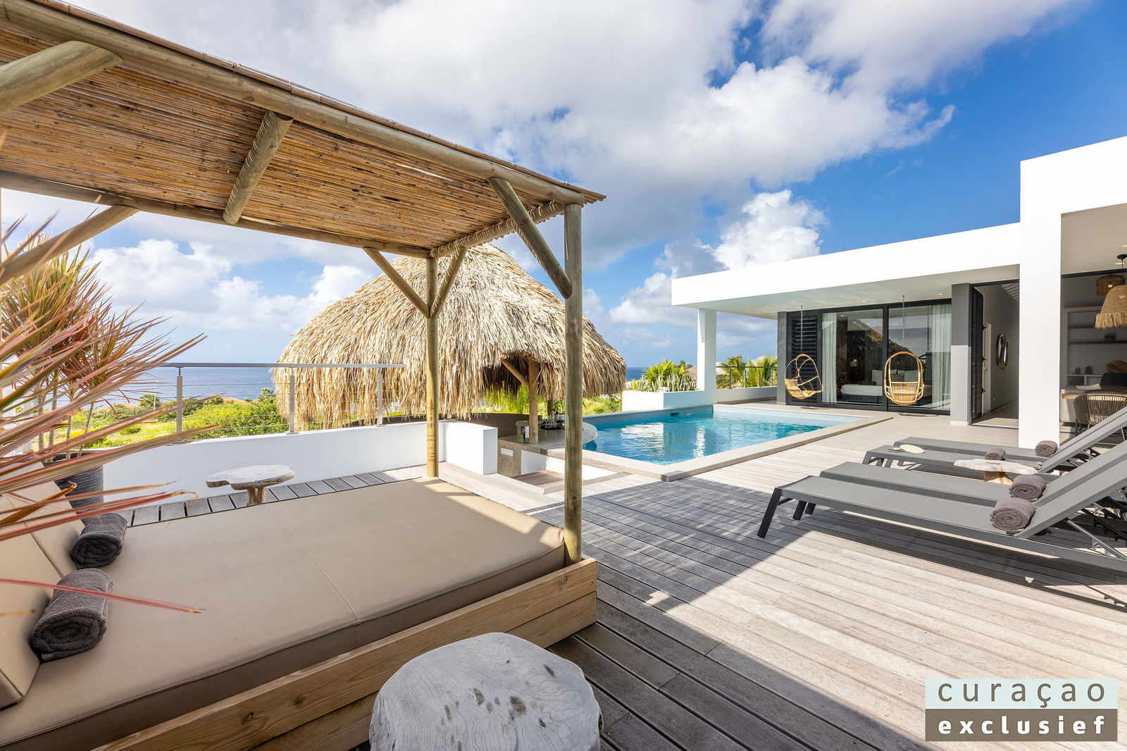 appartement penthouse curacao exclusief jan thiel zwembad zeezicht fiora royal